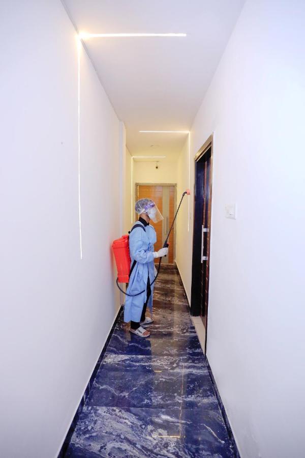Hotel Nityaa Suites New Delhi Exterior photo