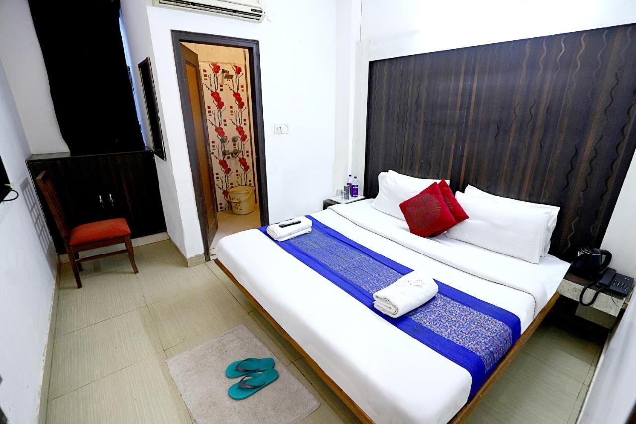 Hotel Nityaa Suites New Delhi Exterior photo