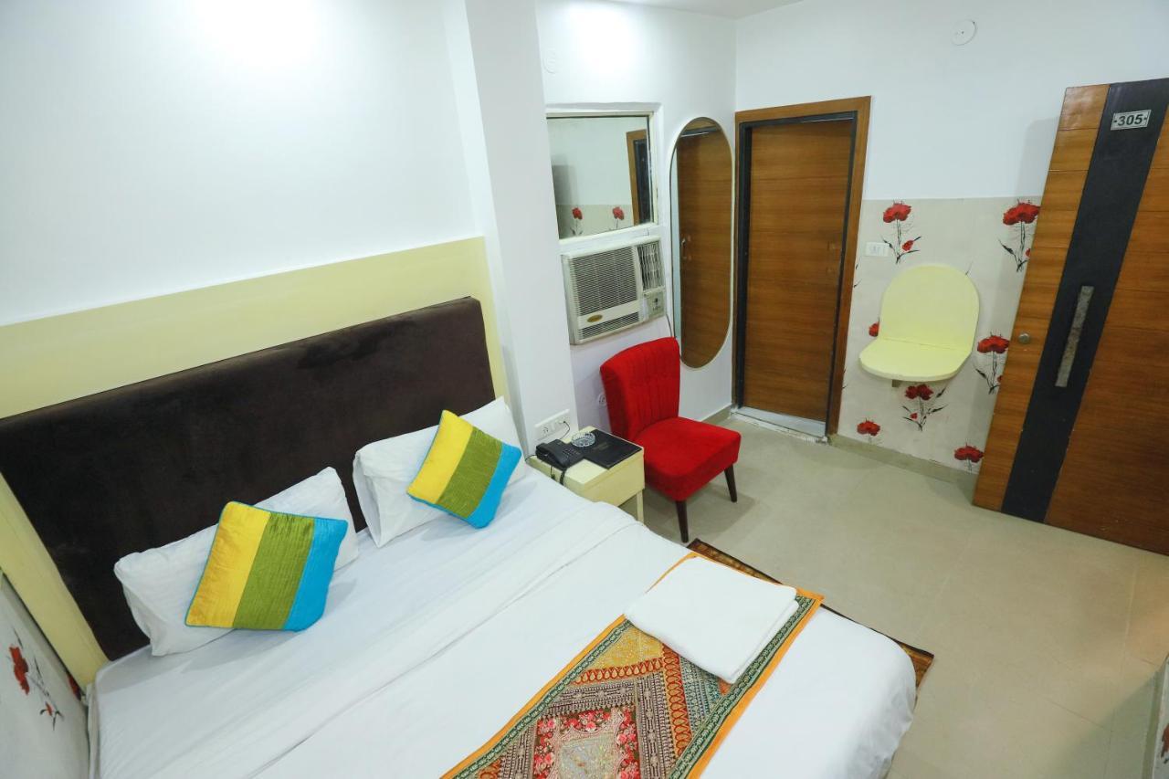 Hotel Nityaa Suites New Delhi Exterior photo