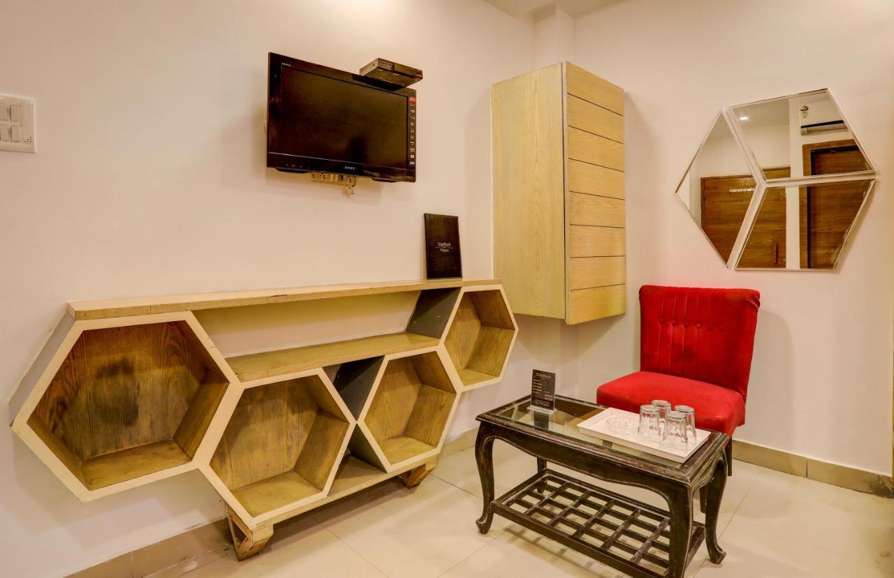 Hotel Nityaa Suites New Delhi Exterior photo